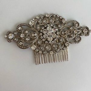 Crystal hair barrette